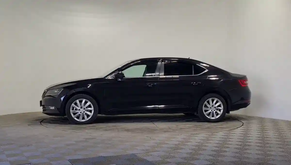 Skoda Superb 2018 года за 9 390 000 тг. в Алматы