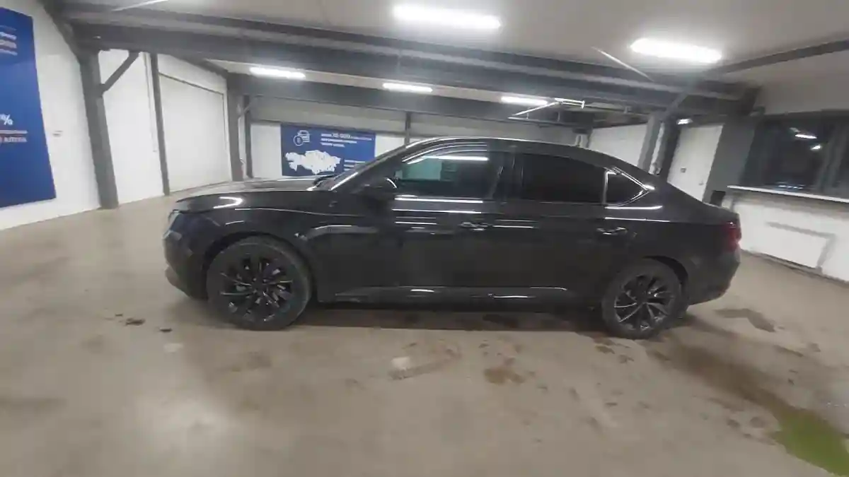 Skoda Superb 2018 года за 14 000 000 тг. в Астана