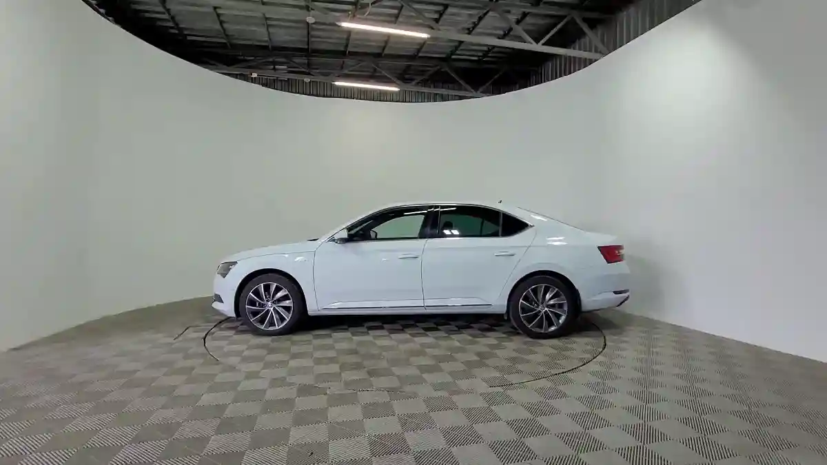 Skoda Superb 2019 года за 12 500 000 тг. в Алматы