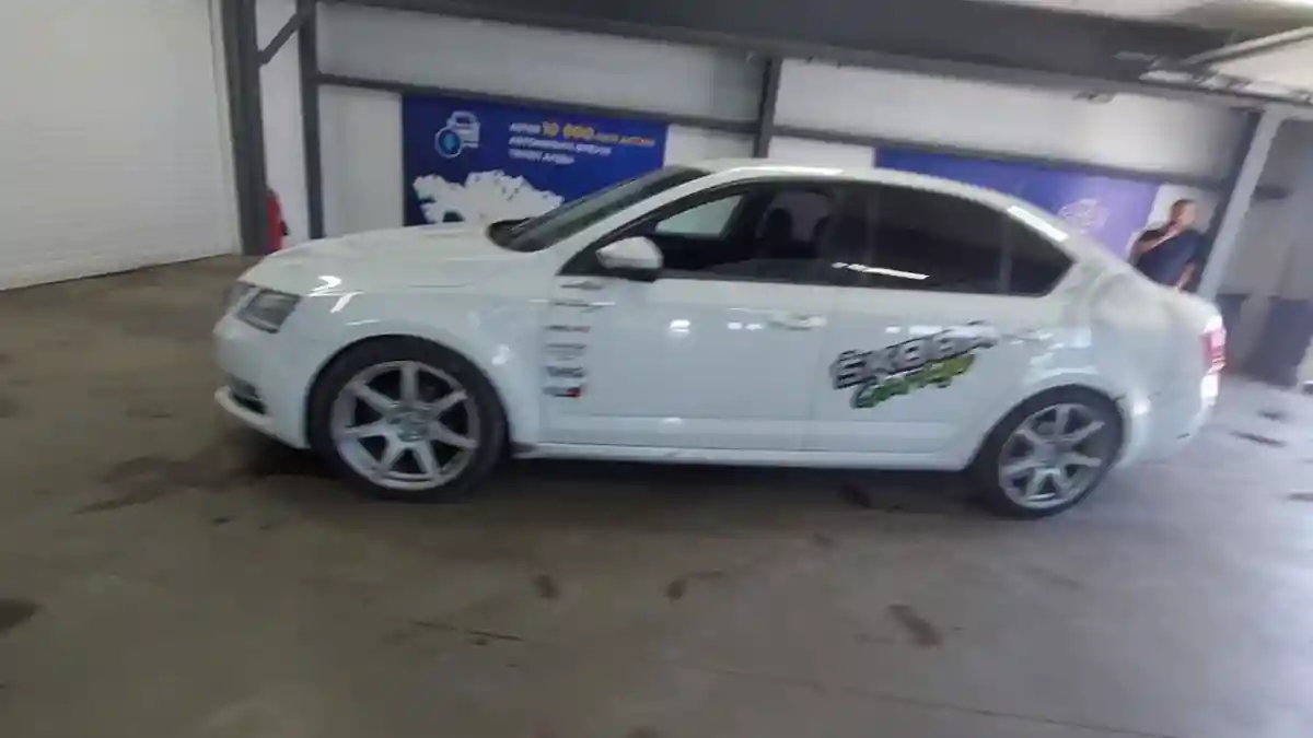 Skoda Octavia 2018 года за 8 100 000 тг. в Астана
