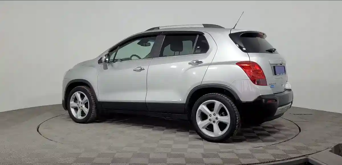Chevrolet Tracker 2014 года за 5 800 000 тг. в Караганда