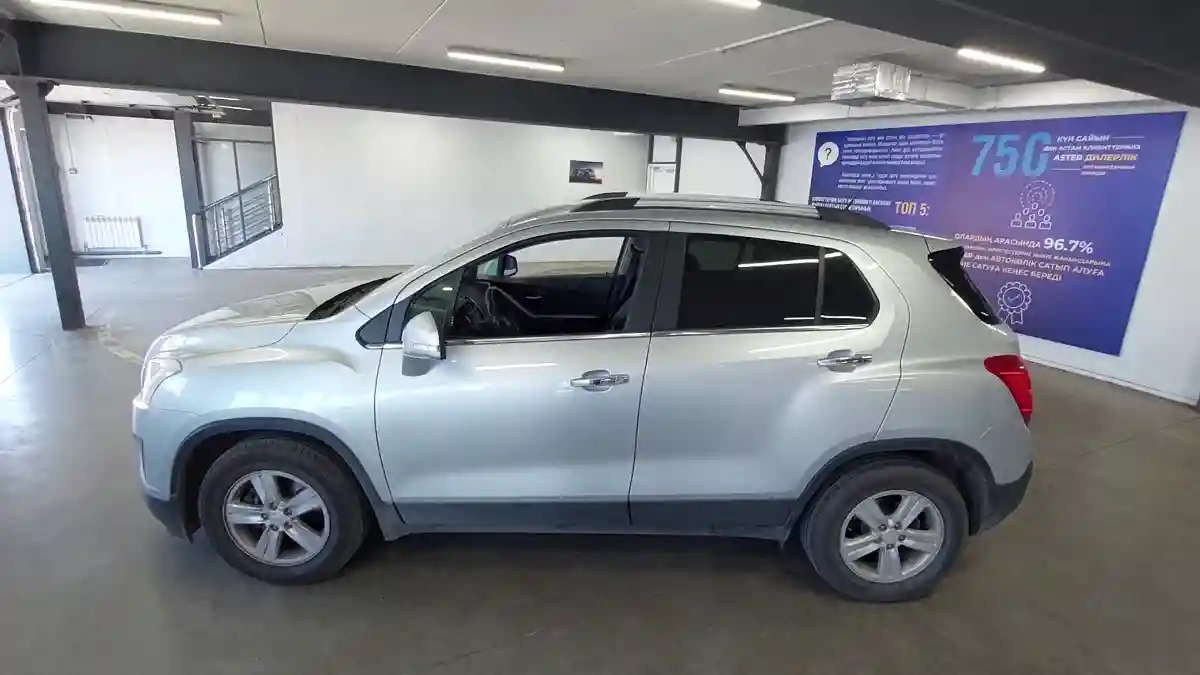 Chevrolet Tracker 2015 года за 5 600 000 тг. в Астана