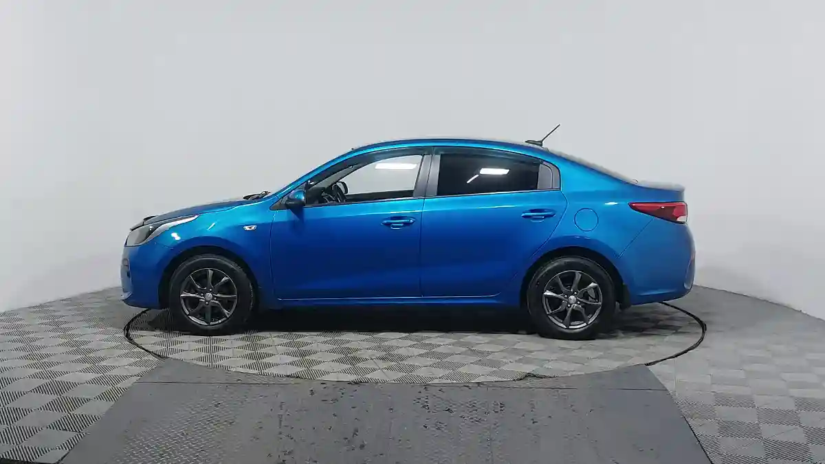Kia Rio 2018 года за 7 190 000 тг. в Астана