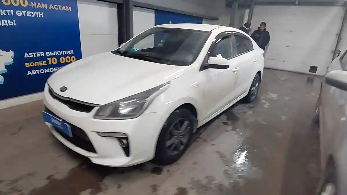 Kia Rio 2018 года за 6 750 000 тг. в Астана