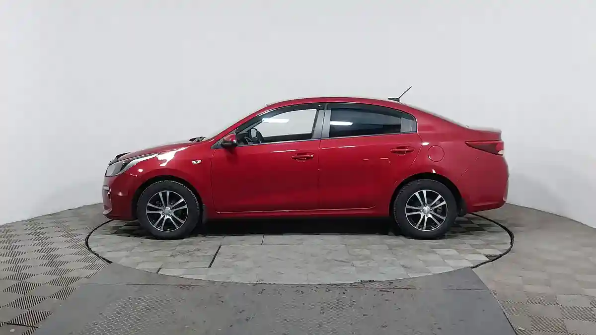 Kia Rio 2019 года за 7 120 000 тг. в Астана