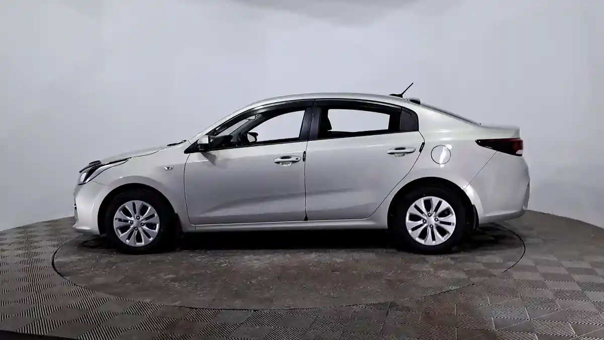 Kia Rio 2019 года за 7 190 000 тг. в Астана