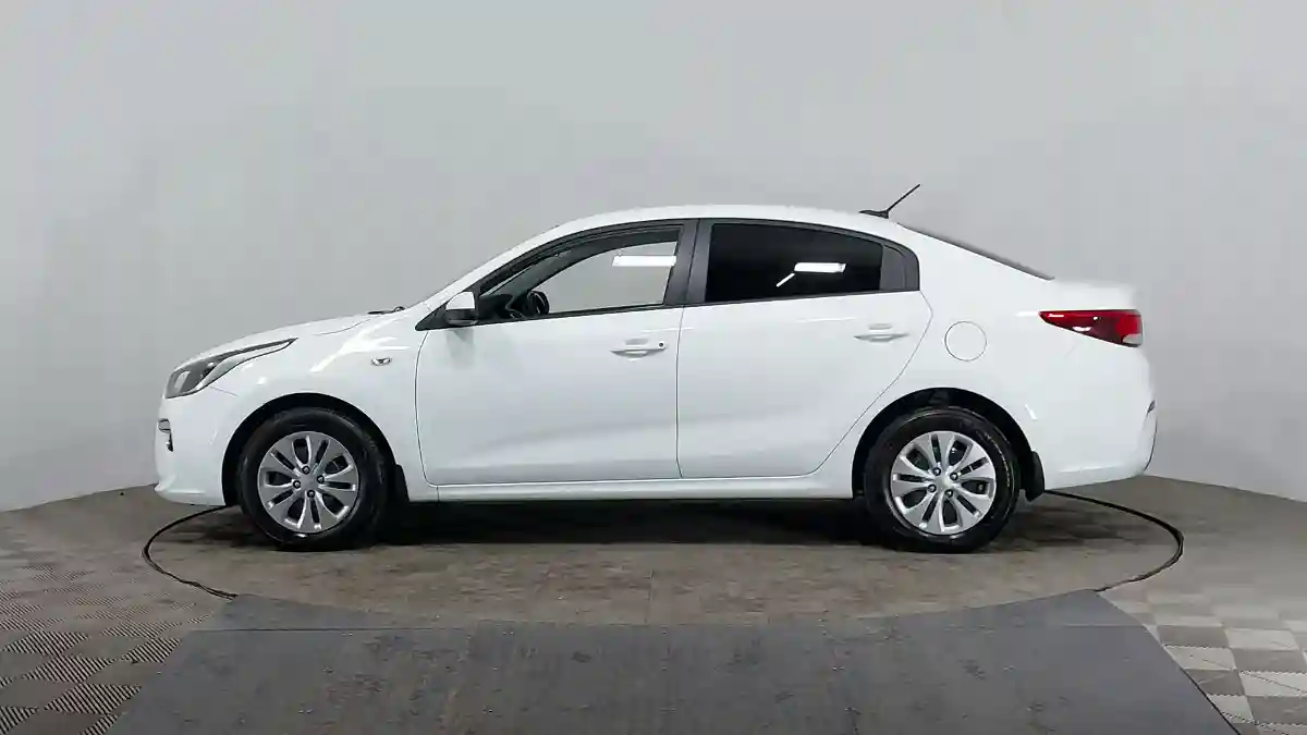 Kia Rio 2019 года за 7 390 000 тг. в Астана