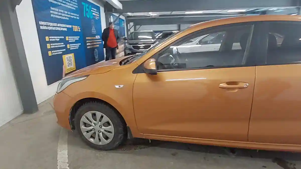 Kia Rio 2019 года за 6 800 000 тг. в Астана
