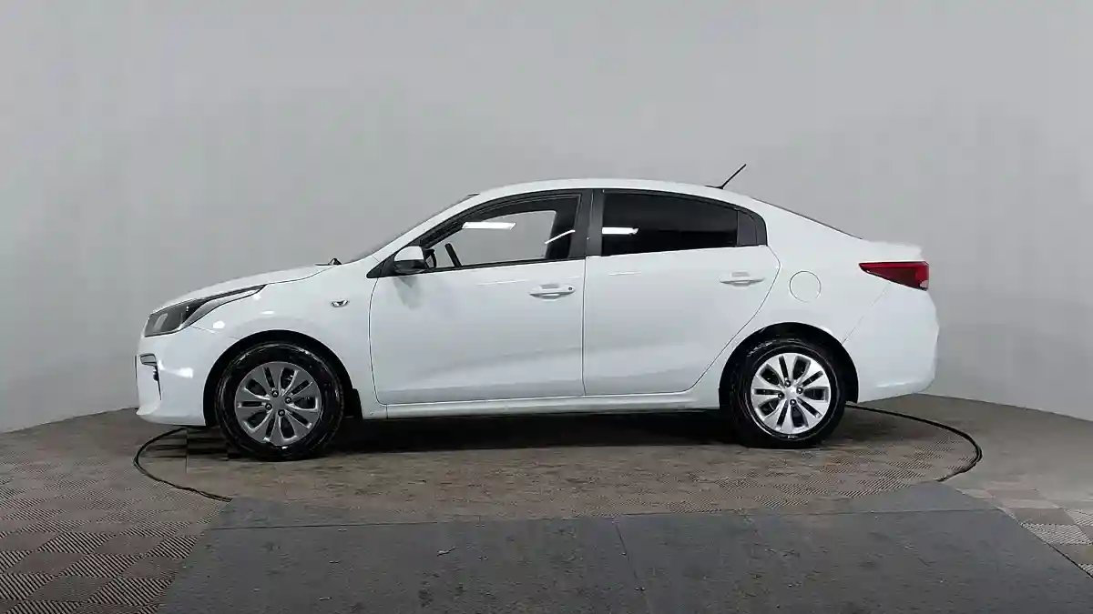 Kia Rio 2020 года за 7 300 000 тг. в Астана