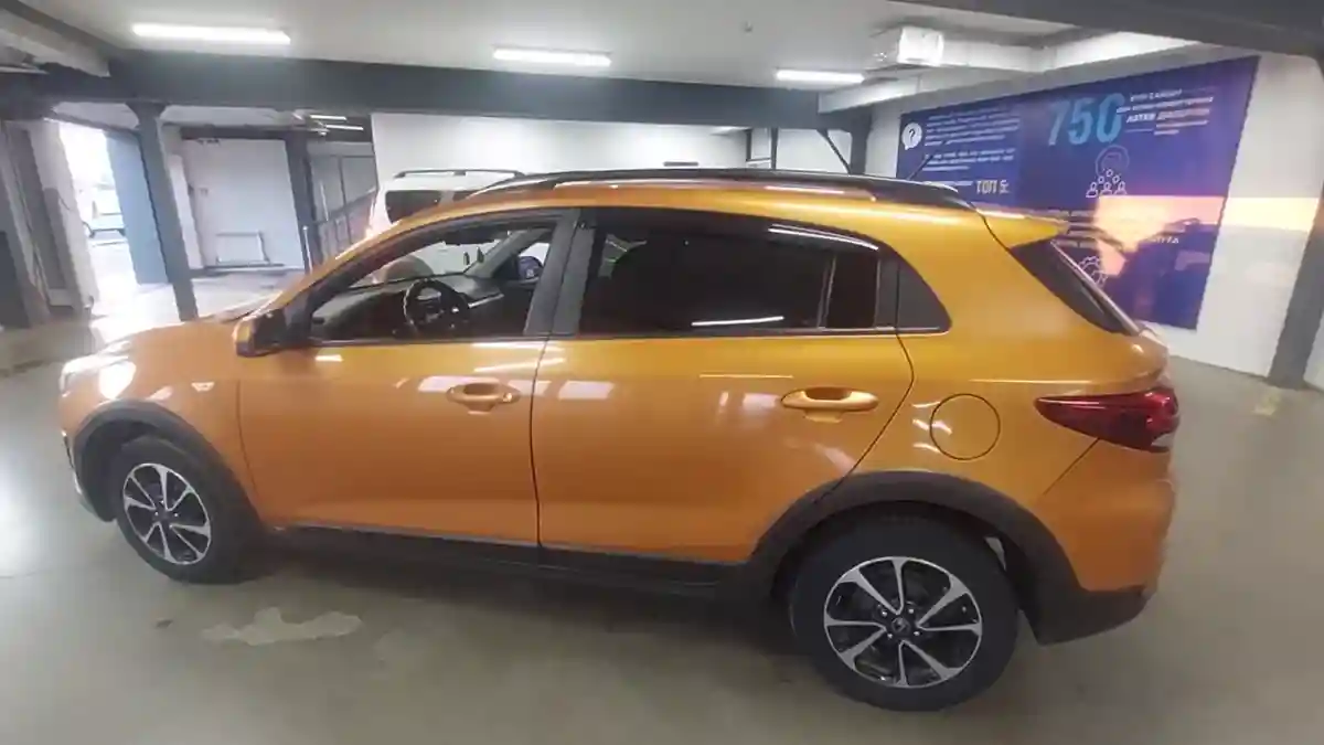 Kia Rio 2020 года за 8 000 000 тг. в Астана
