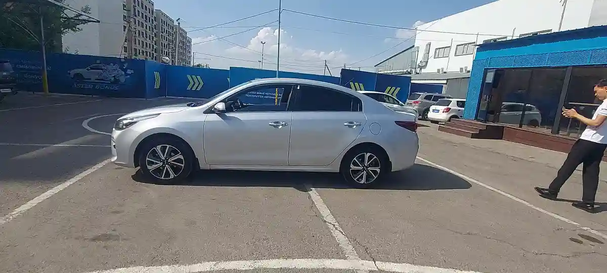 Kia Rio 2018 года за 7 800 000 тг. в Алматы