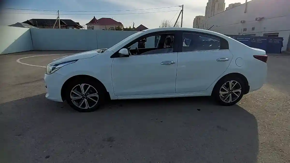 Kia Rio 2018 года за 8 500 000 тг. в Шымкент