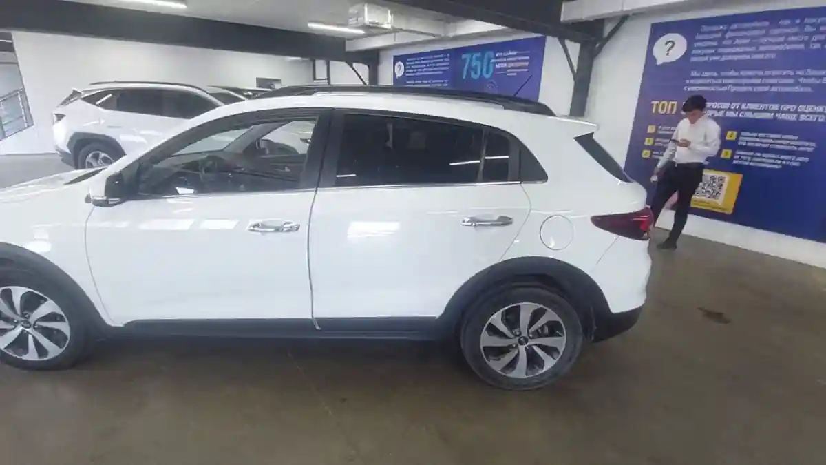 Kia Rio 2020 года за 8 400 000 тг. в Астана