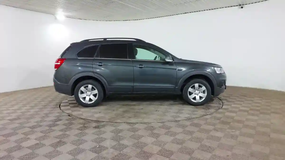 Chevrolet Captiva 2018 года за 8 690 000 тг. в Шымкент