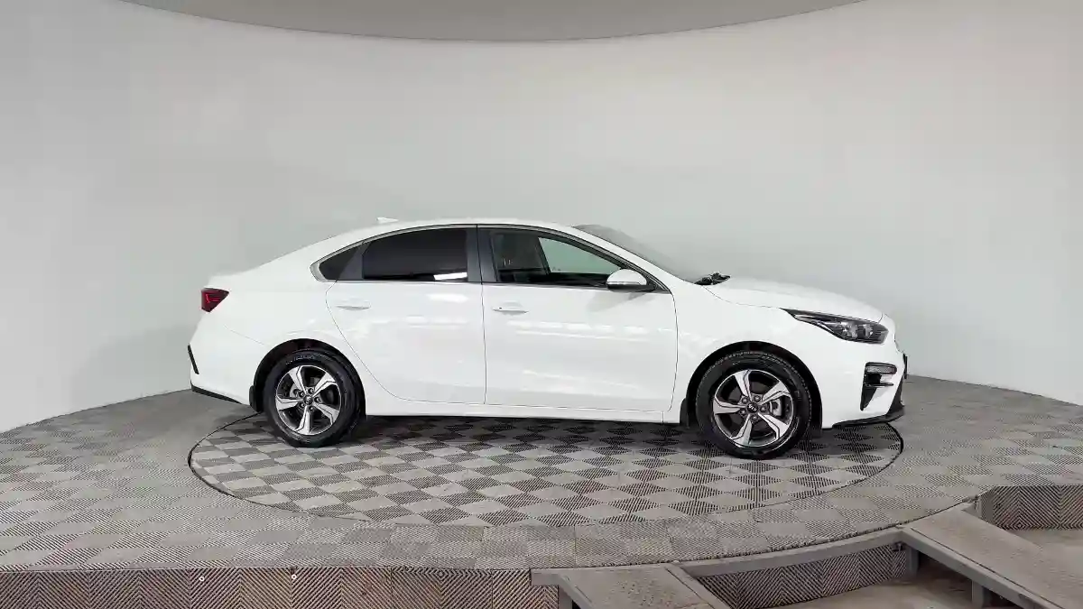 Kia Cerato 2019 года за 7 990 000 тг. в Караганда
