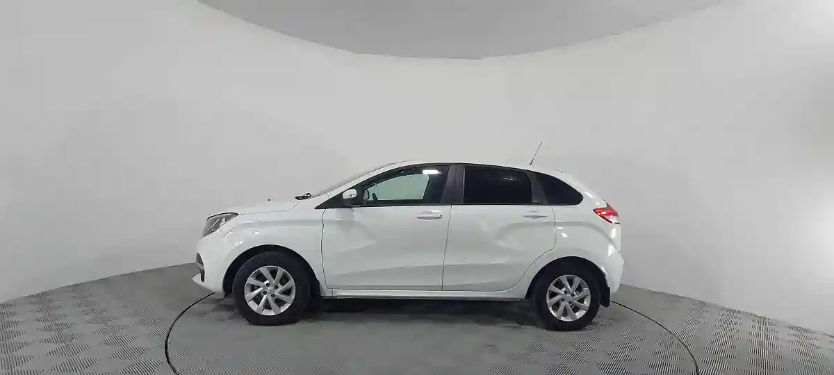 LADA (ВАЗ) XRAY 2017 года за 3 900 000 тг. в Атырау