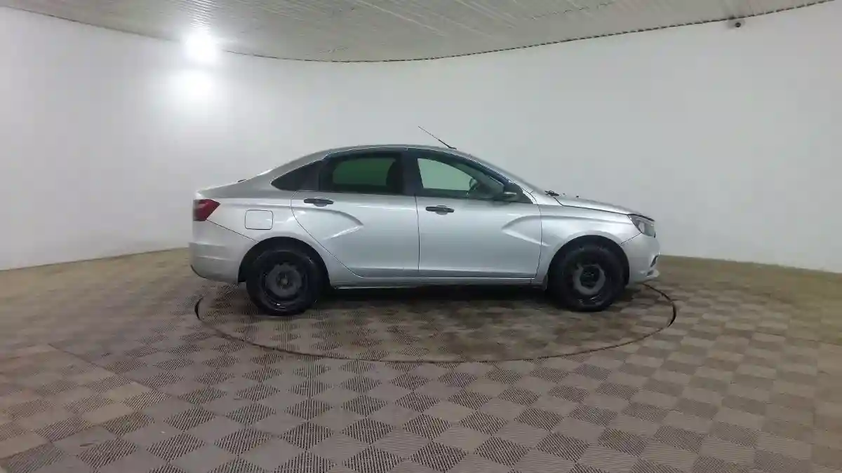 LADA (ВАЗ) Vesta 2018 года за 3 190 000 тг. в Шымкент