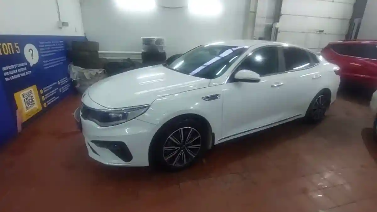 Kia Optima 2019 года за 9 000 000 тг. в Астана