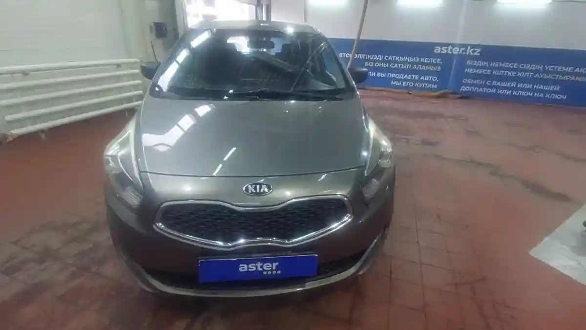 Kia Carens 2015 года за 4 830 000 тг. в Астана