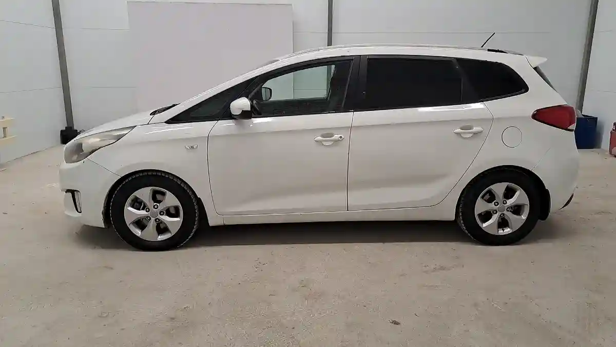 Kia Carens 2013 года за 5 190 000 тг. в Актобе