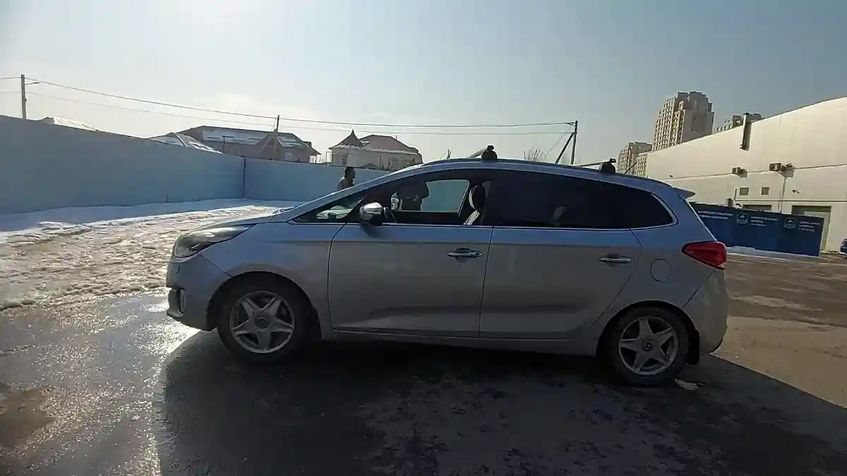 Kia Carens 2014 года за 7 200 000 тг. в Шымкент