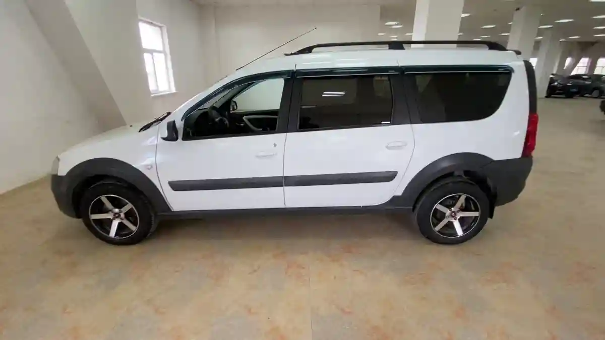 LADA (ВАЗ) Largus Cross 2018 года за 4 990 000 тг. в Актобе