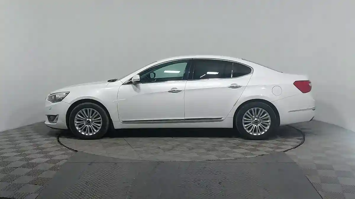 Kia Cadenza 2015 года за 8 890 000 тг. в Астана