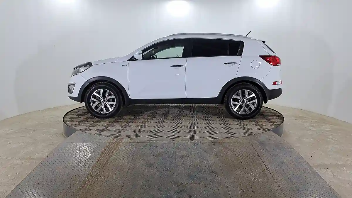 Kia Sportage 2015 года за 7 940 000 тг. в Актобе