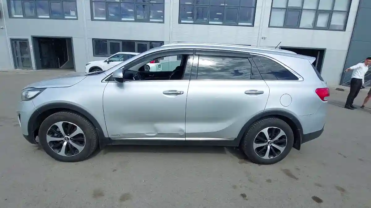 Kia Sorento 2015 года за 9 500 000 тг. в Астана