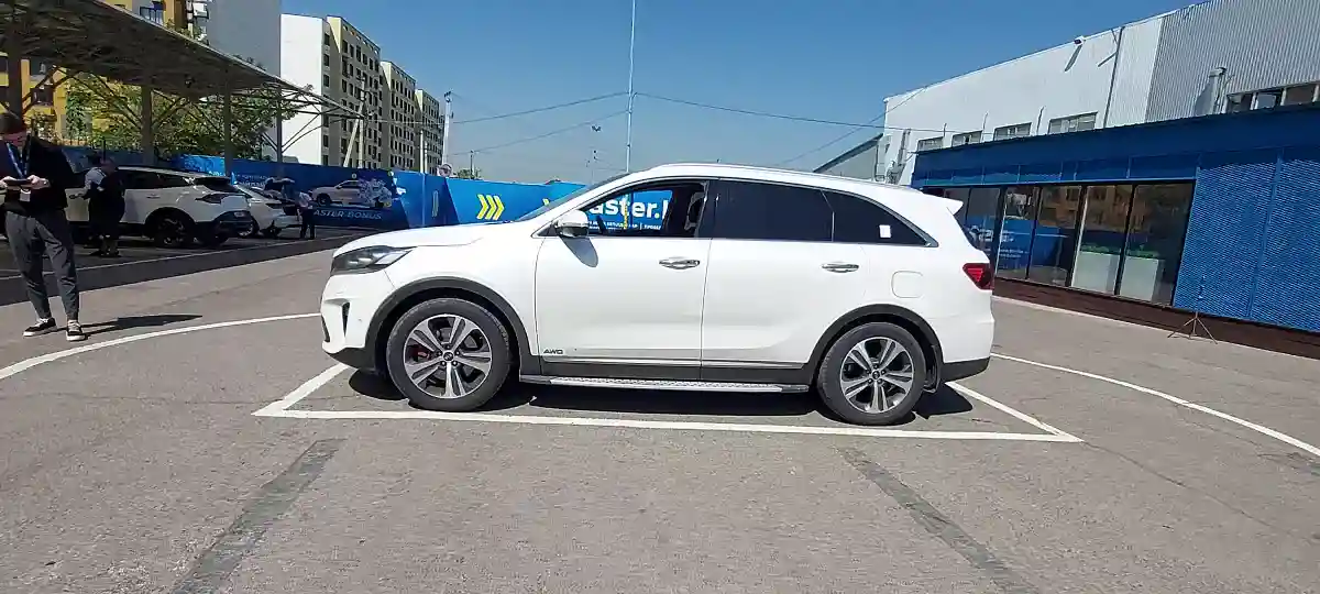 Kia Sorento 2019 года за 14 000 000 тг. в Алматы