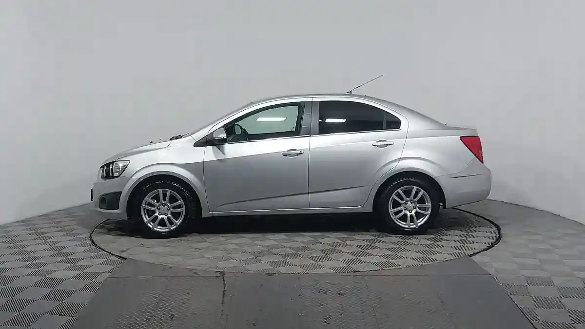 Chevrolet Aveo 2013 года за 3 690 000 тг. в Астана