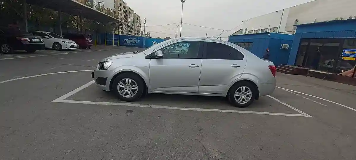 Chevrolet Aveo 2015 года за 4 000 000 тг. в Алматы