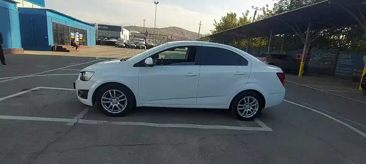 Chevrolet Aveo 2015 года за 4 000 000 тг. в Алматы
