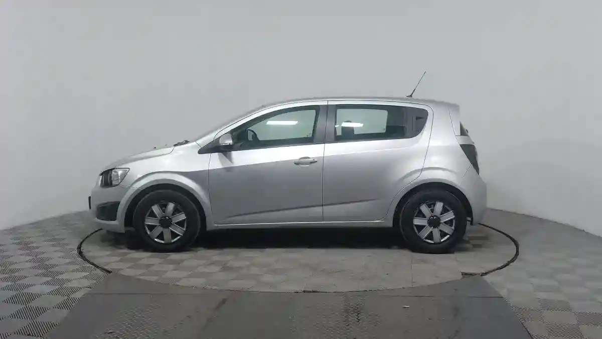 Chevrolet Aveo 2013 года за 3 190 000 тг. в Астана