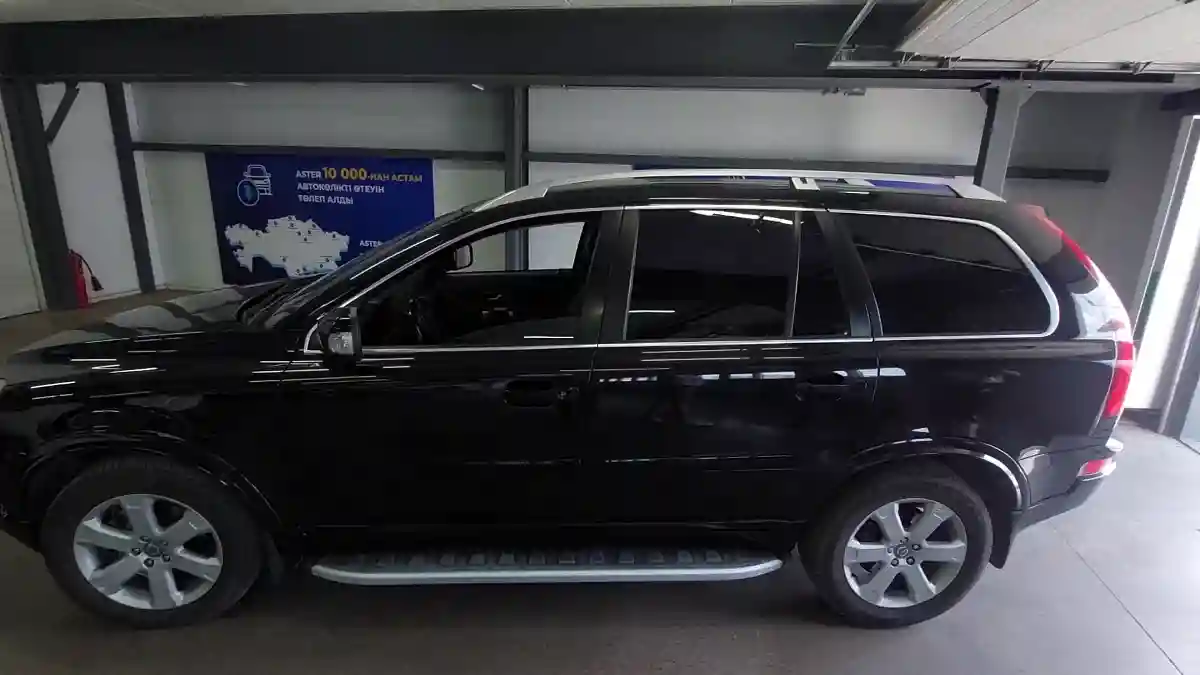 Volvo XC90 2010 года за 8 000 000 тг. в Астана