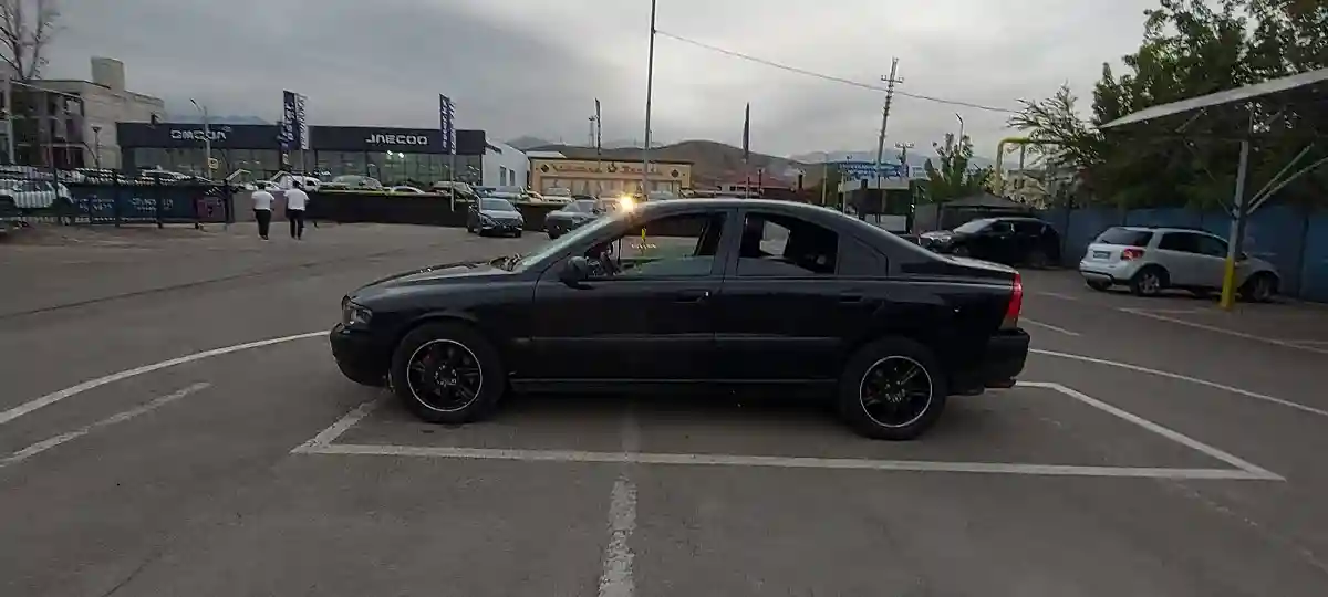 Volvo S60 2002 года за 2 330 000 тг. в Алматы