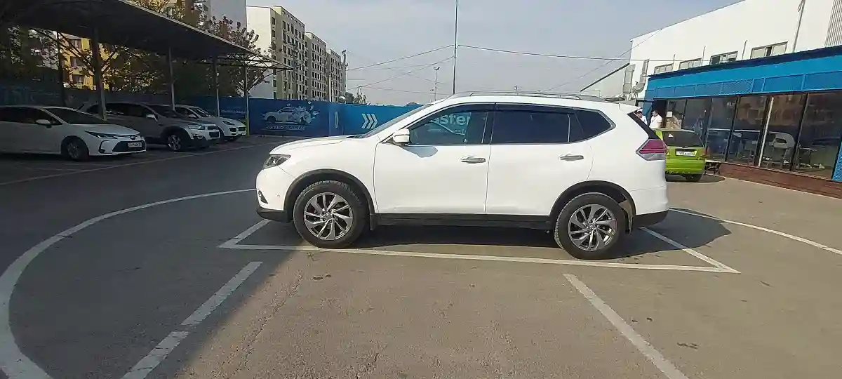 Nissan X-Trail 2017 года за 8 500 000 тг. в Алматы