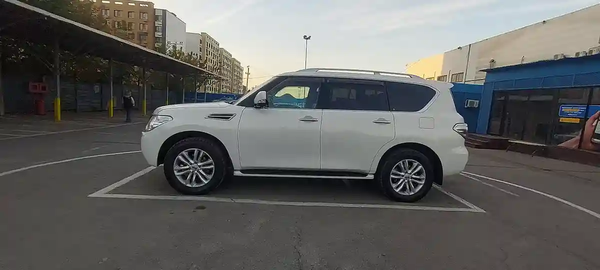 Nissan Patrol 2012 года за 12 000 000 тг. в Алматы