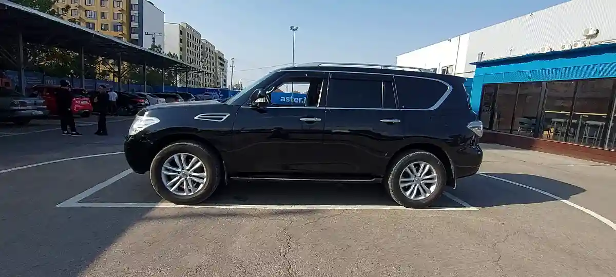 Nissan Patrol 2013 года за 10 500 000 тг. в Алматы