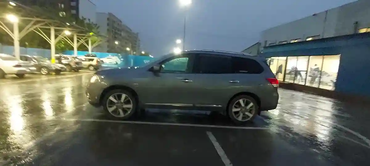 Nissan Pathfinder 2014 года за 8 500 000 тг. в Алматы