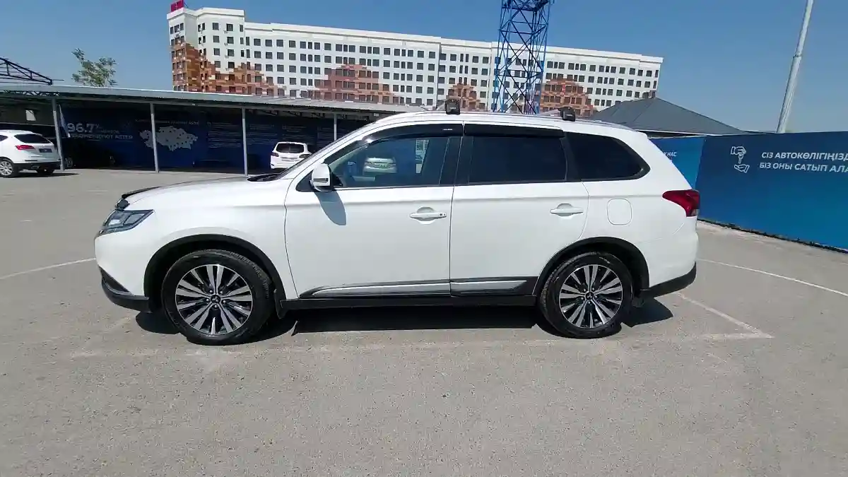 Mitsubishi Outlander 2020 года за 11 650 000 тг. в Шымкент