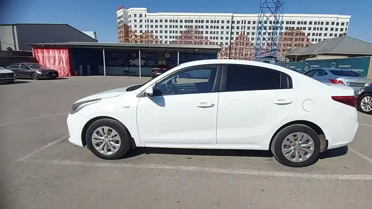 Kia Rio 2018 года за 5 500 000 тг. в Шымкент