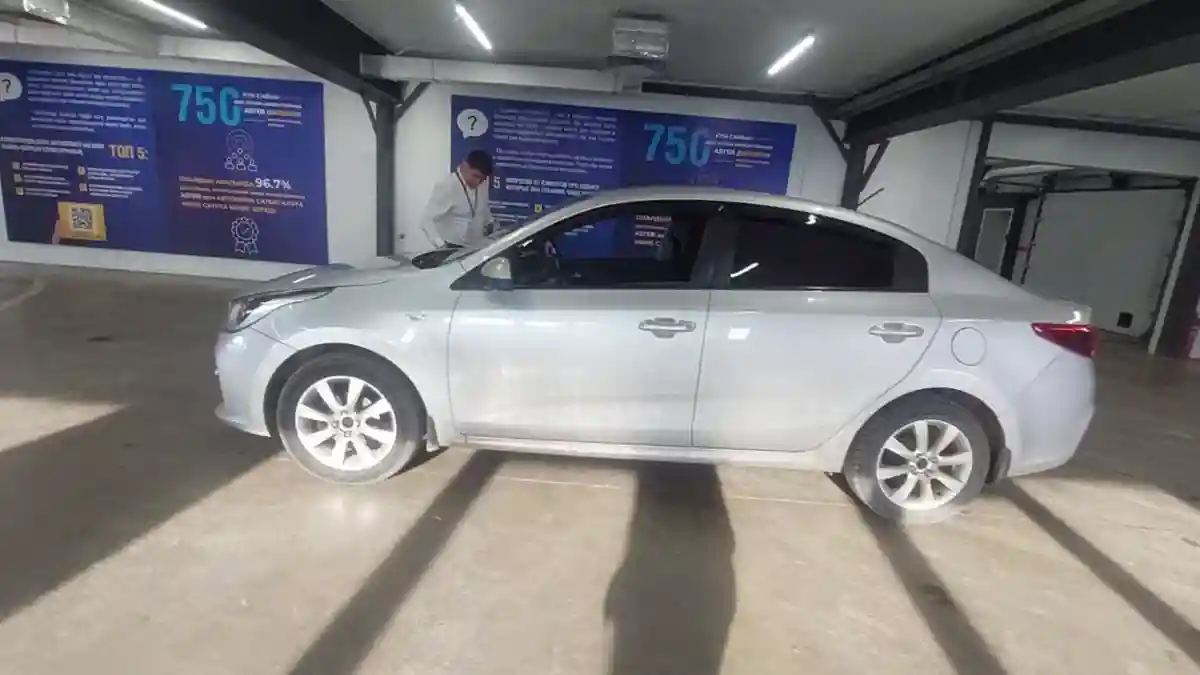 Kia Rio 2018 года за 6 500 000 тг. в Астана