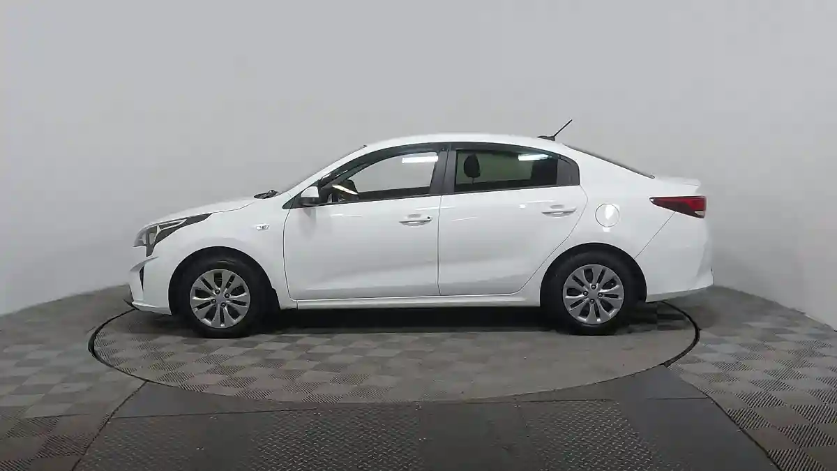 Kia Rio 2020 года за 7 840 000 тг. в Астана