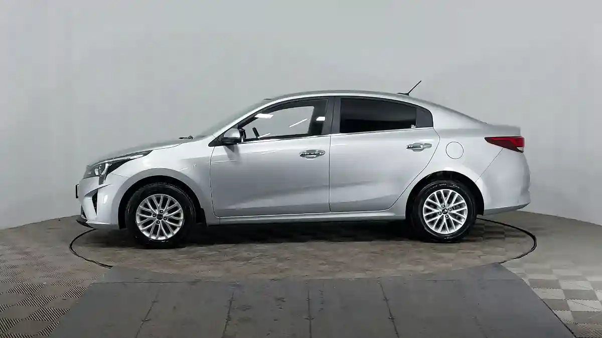 Kia Rio 2020 года за 8 800 000 тг. в Астана
