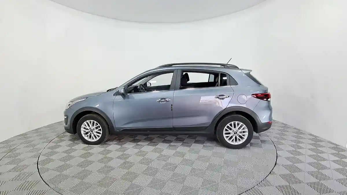 Kia Rio 2020 года за 9 160 000 тг. в Астана
