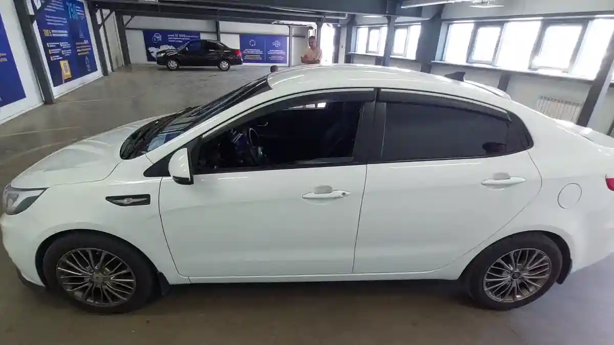 Kia Rio 2015 года за 6 100 000 тг. в Астана