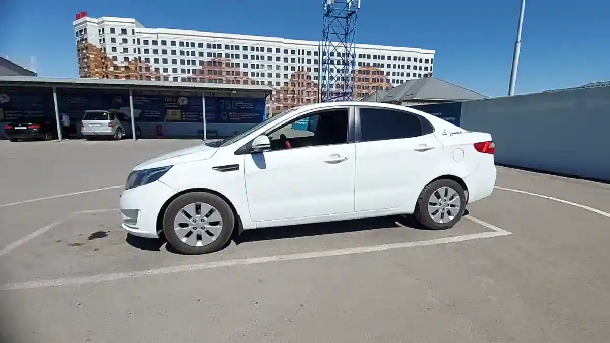 Kia Rio 2015 года за 3 870 000 тг. в Шымкент