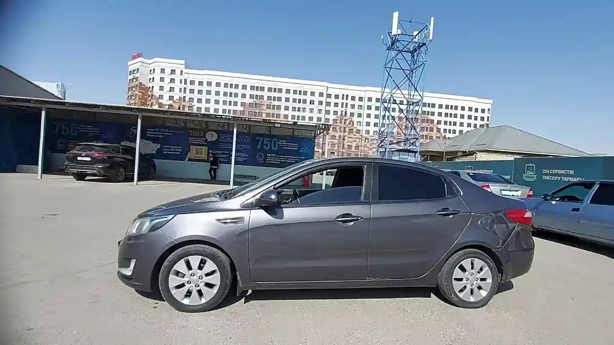 Kia Rio 2013 года за 3 800 000 тг. в Шымкент