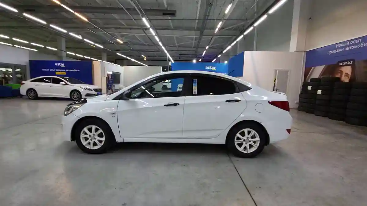 Hyundai Accent 2014 года за 4 010 000 тг. в Усть-Каменогорск